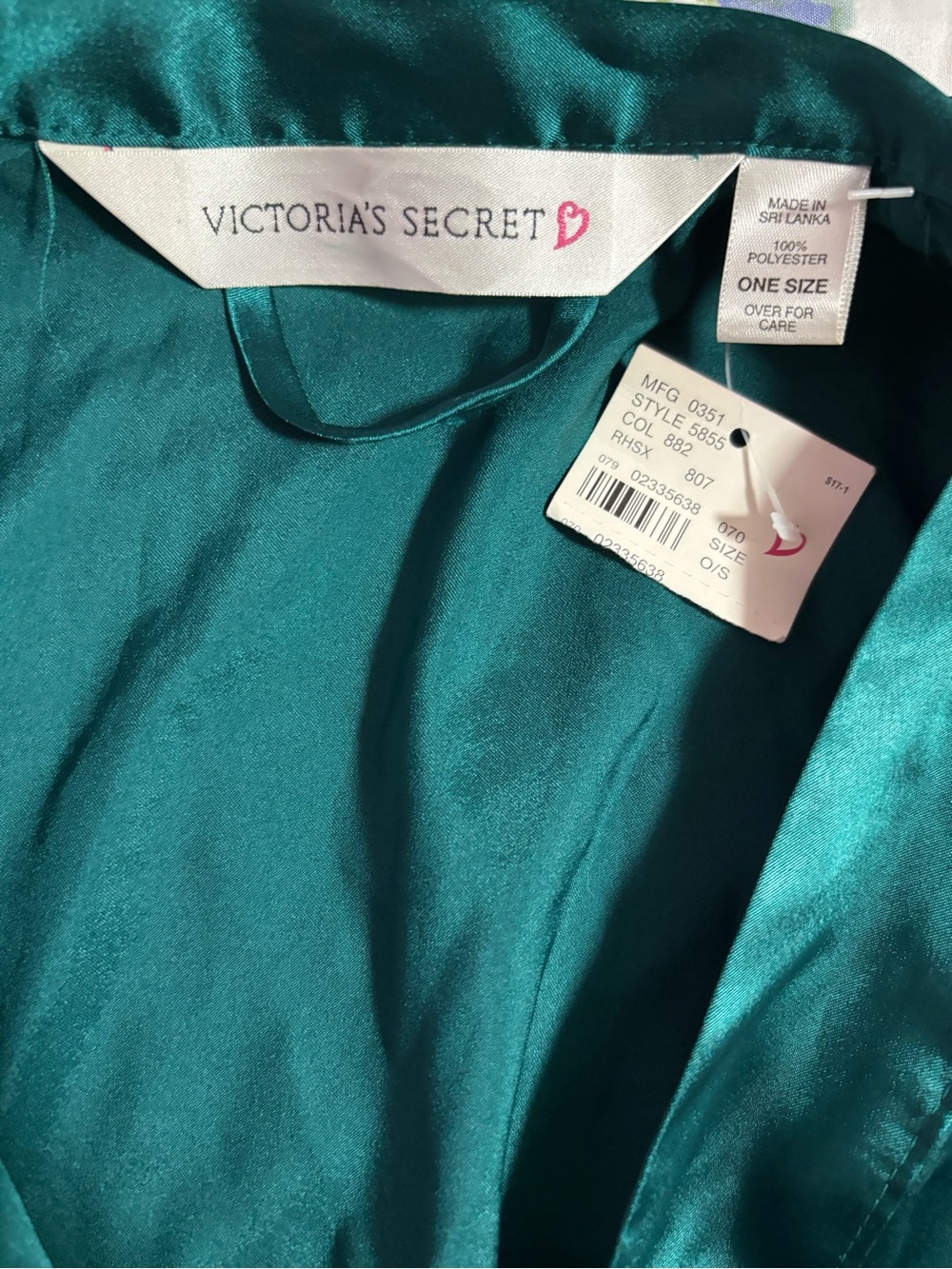 Victoria’s Secret Satin Robe - Picture 2 of 2